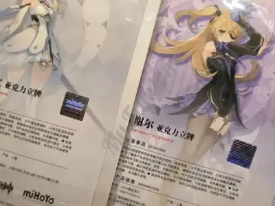 Официальные стенды по Genshin Impact