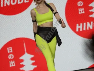 Косплей Соня Блейд Mortal Kombat I