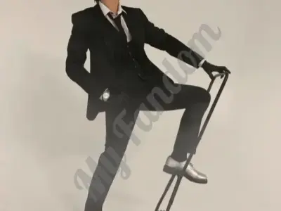 Парик на Рональда Нокса - Тёмный дворецкий