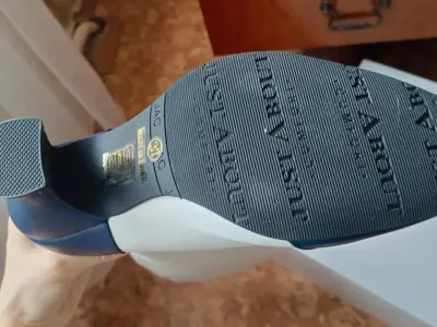 Сапоги Сиэля по арту с устрицами
