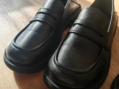 Японские школьные туфли черные